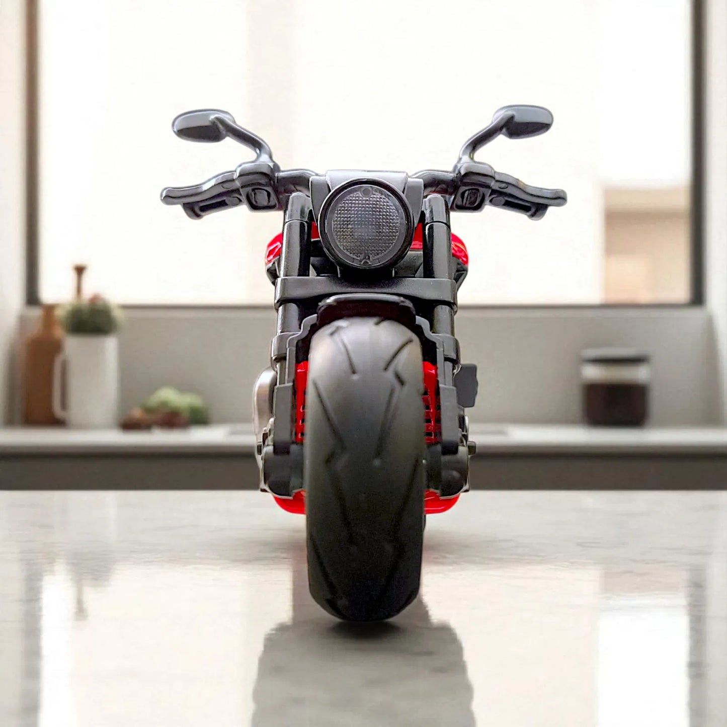 Die-Cast Retro Motorcycle Toy – Durable Collectible Model for Kids, Boys’ Gifts, Desktop & Car Decor