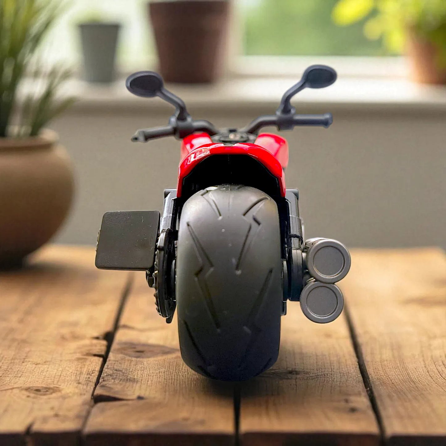 Die-Cast Retro Motorcycle Toy – Durable Collectible Model for Kids, Boys’ Gifts, Desktop & Car Decor