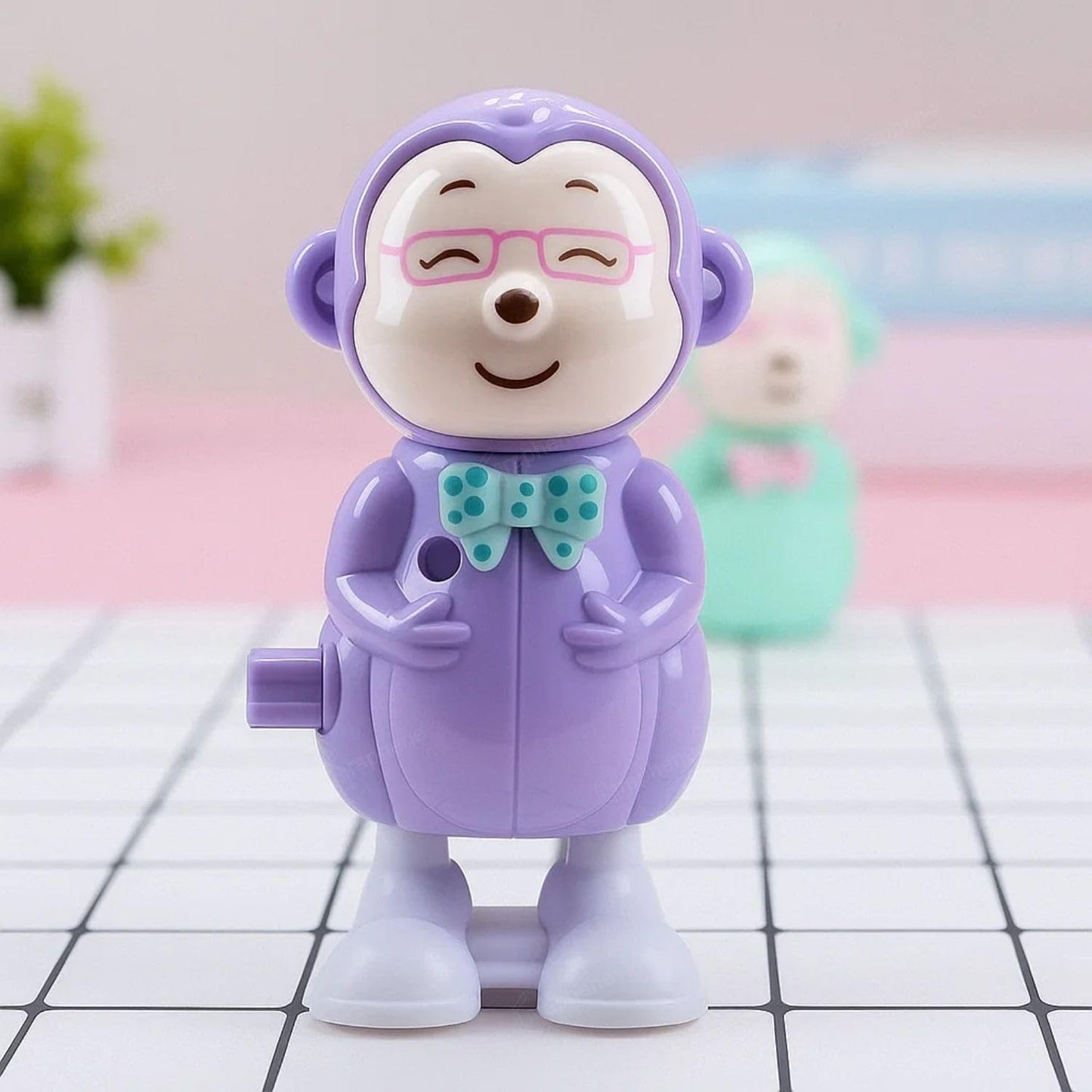 Wind-Up Monkey Toy with Key Jumping & Rotating Head Clockwork Animal Toy for Kids Toddlers Boys & Girls Key Operated Monkey Battery Free